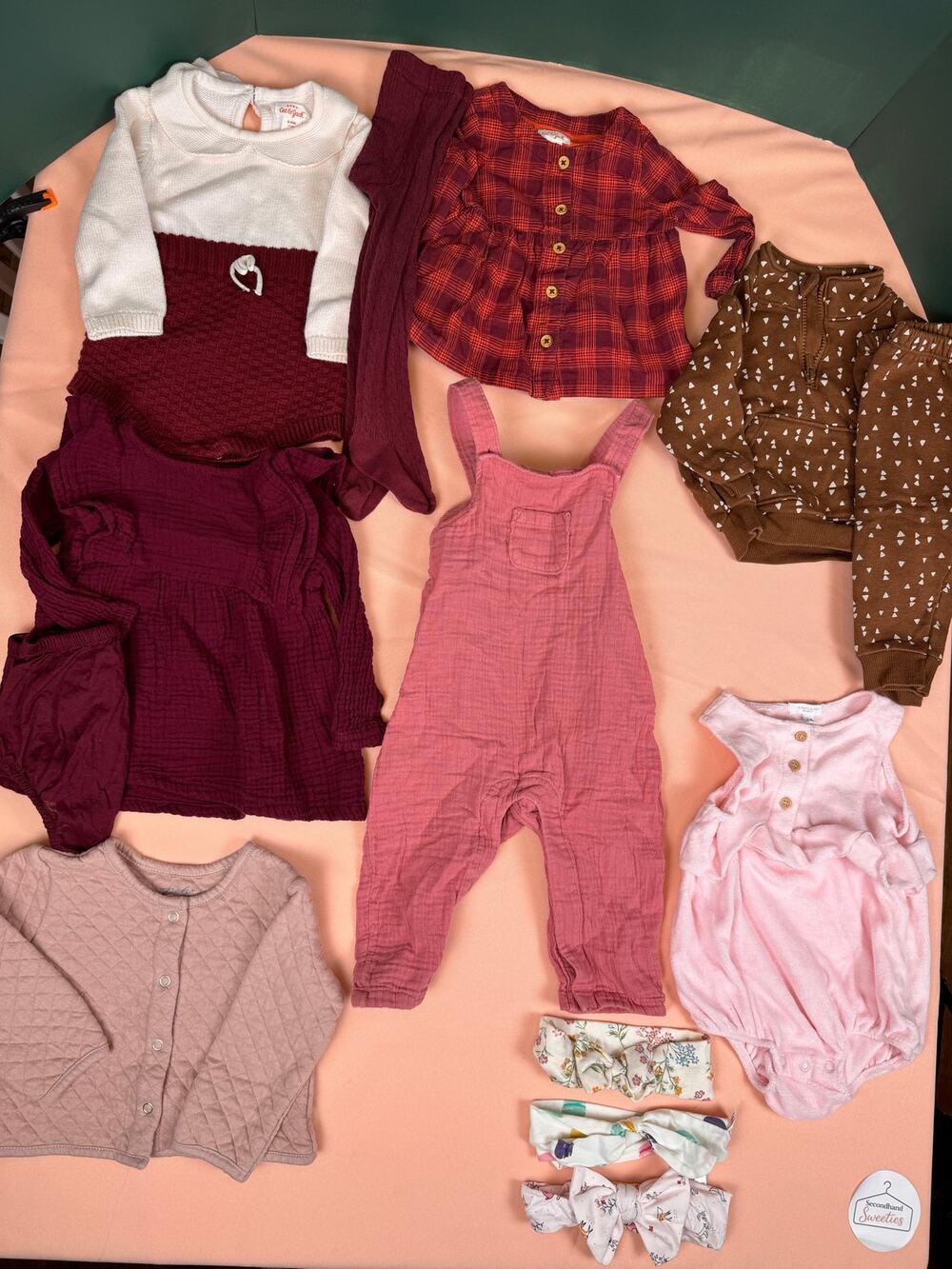 Baby Girl 6-9M Fall/Winter Clothing Lot - Dresses, Sleepers & Outfits #570